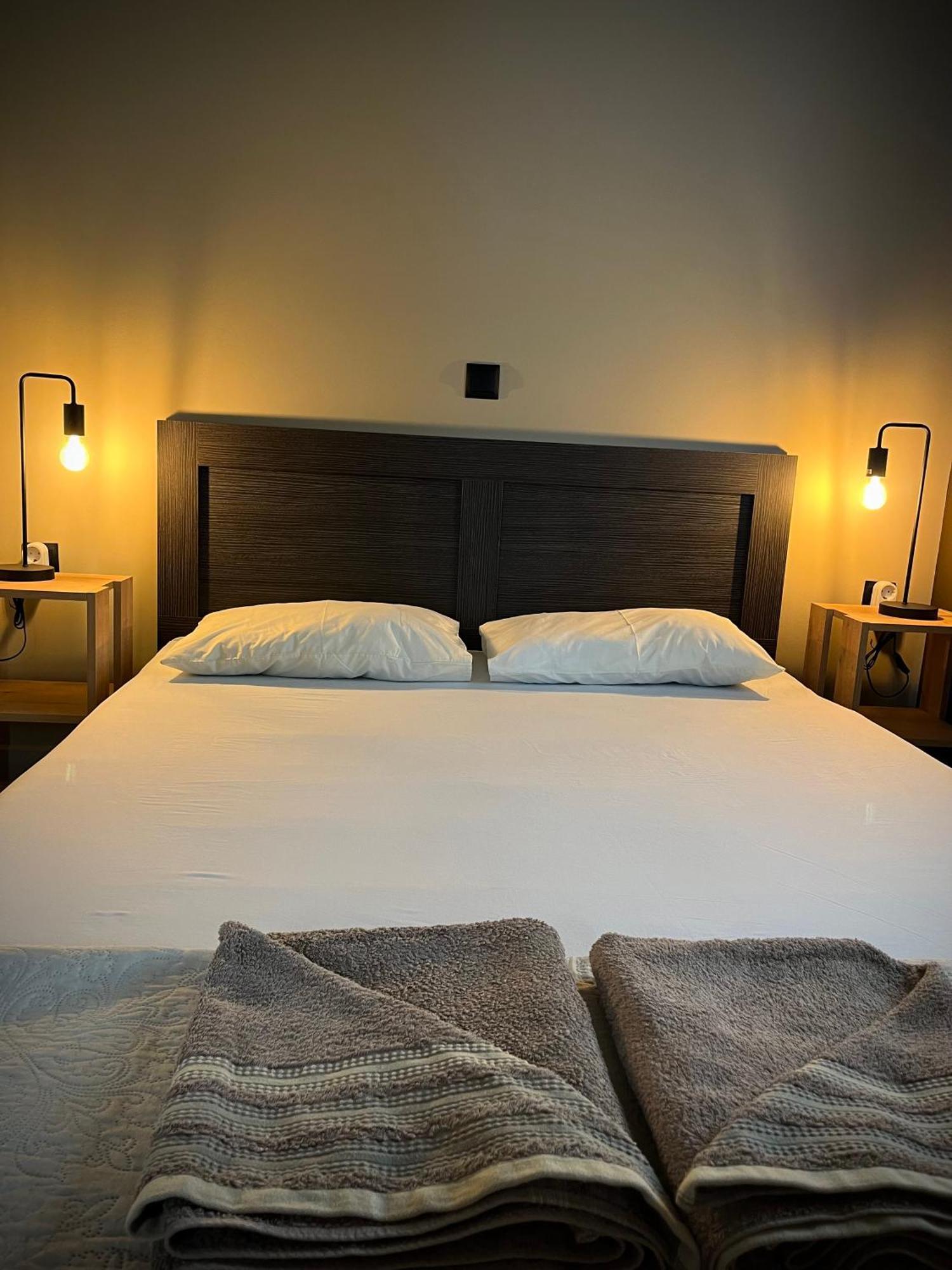 Joannas Airport Luxury Rooms 阿特米达 外观 照片